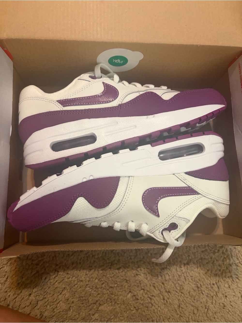 Women’s Nike White and Purple Retro Air Max Sneakers 5.5Y or W7